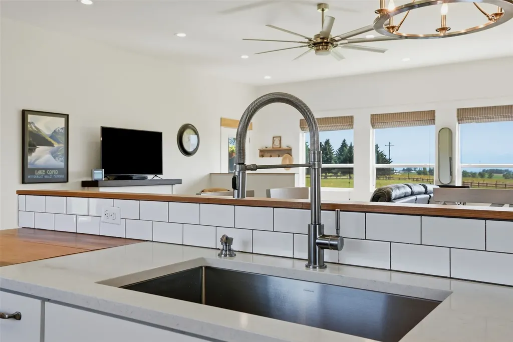 514 Popham Lane Corvallis MT 59828