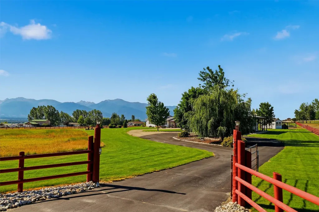 514 Popham Lane Corvallis MT 59828