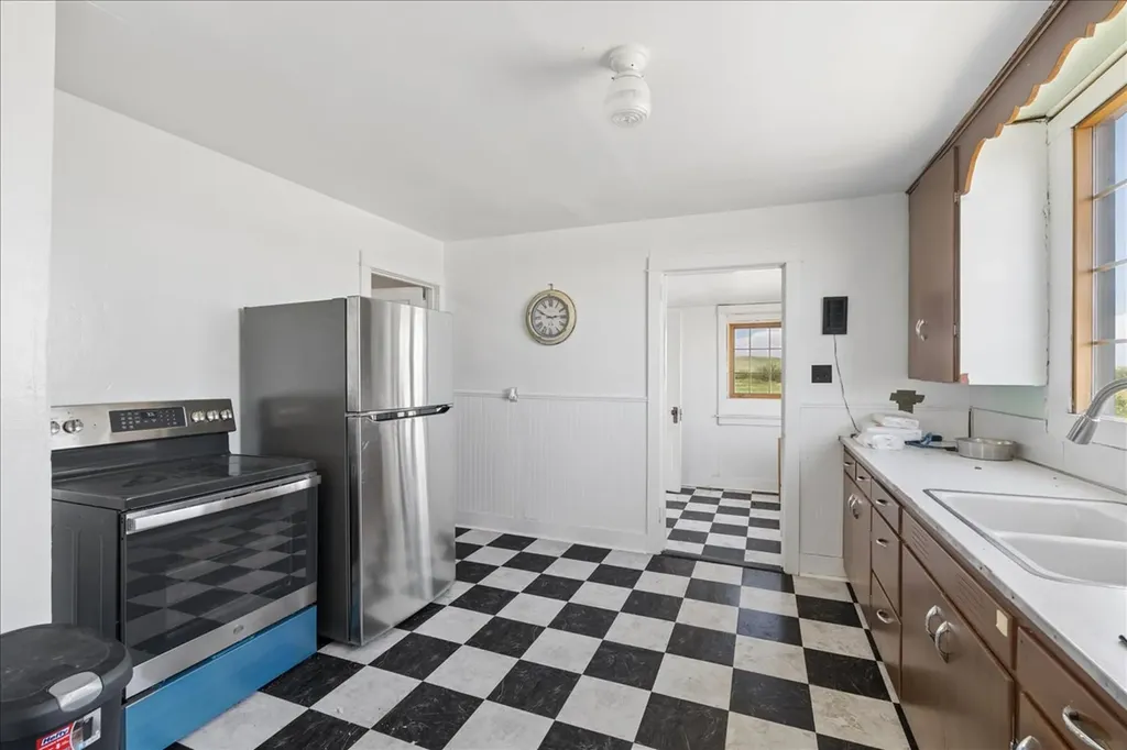 1002 4th Lane NE Choteau MT 59422