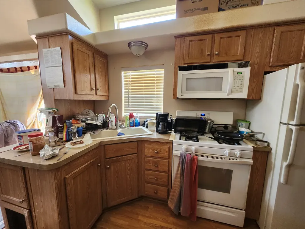 207, 209, 211, 211 1/2 A Street Hot Springs MT 59845