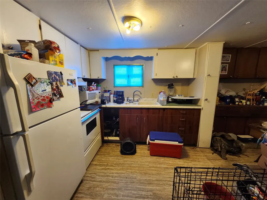 207, 209, 211, 211 1/2 A Street Hot Springs MT 59845