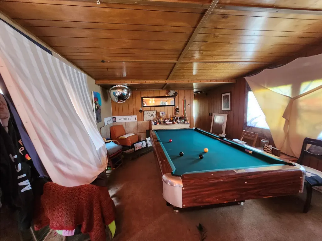 207, 209, 211, 211 1/2 A Street Hot Springs MT 59845