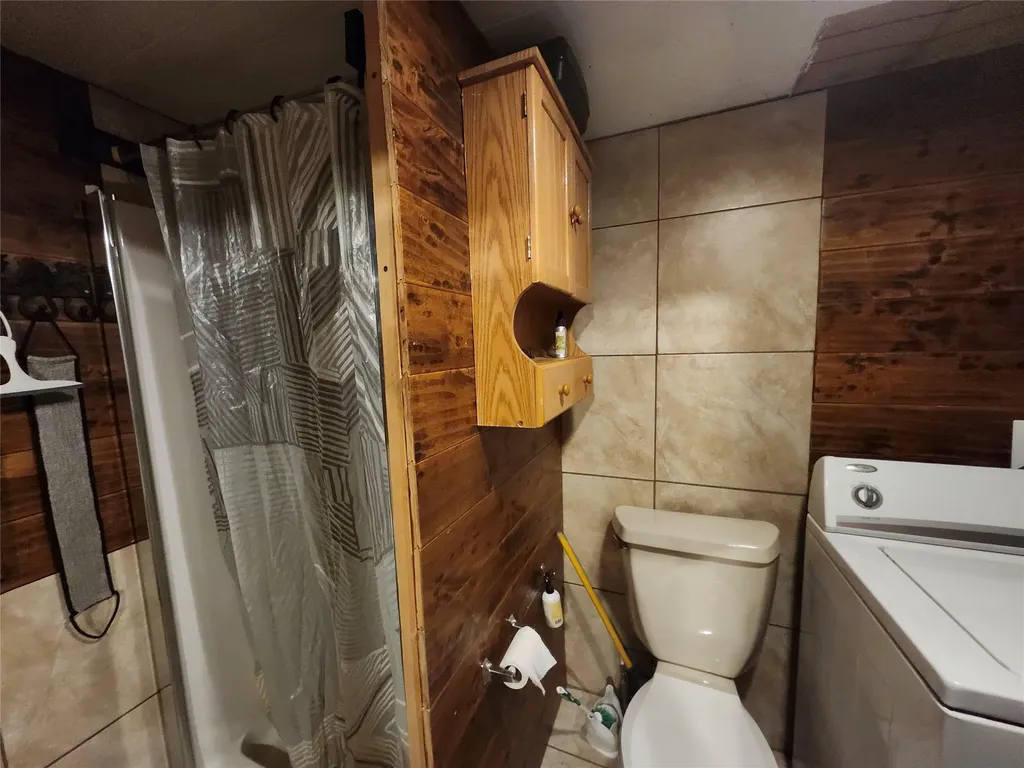 207, 209, 211, 211 1/2 A Street Hot Springs MT 59845