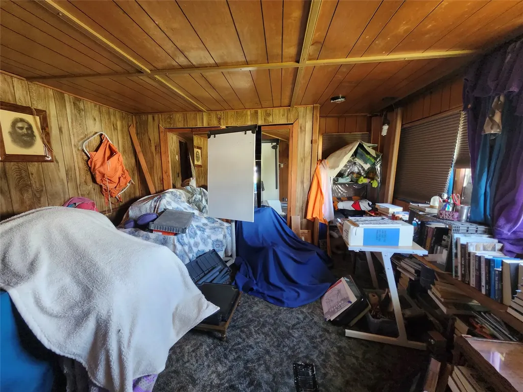 207, 209, 211, 211 1/2 A Street Hot Springs MT 59845