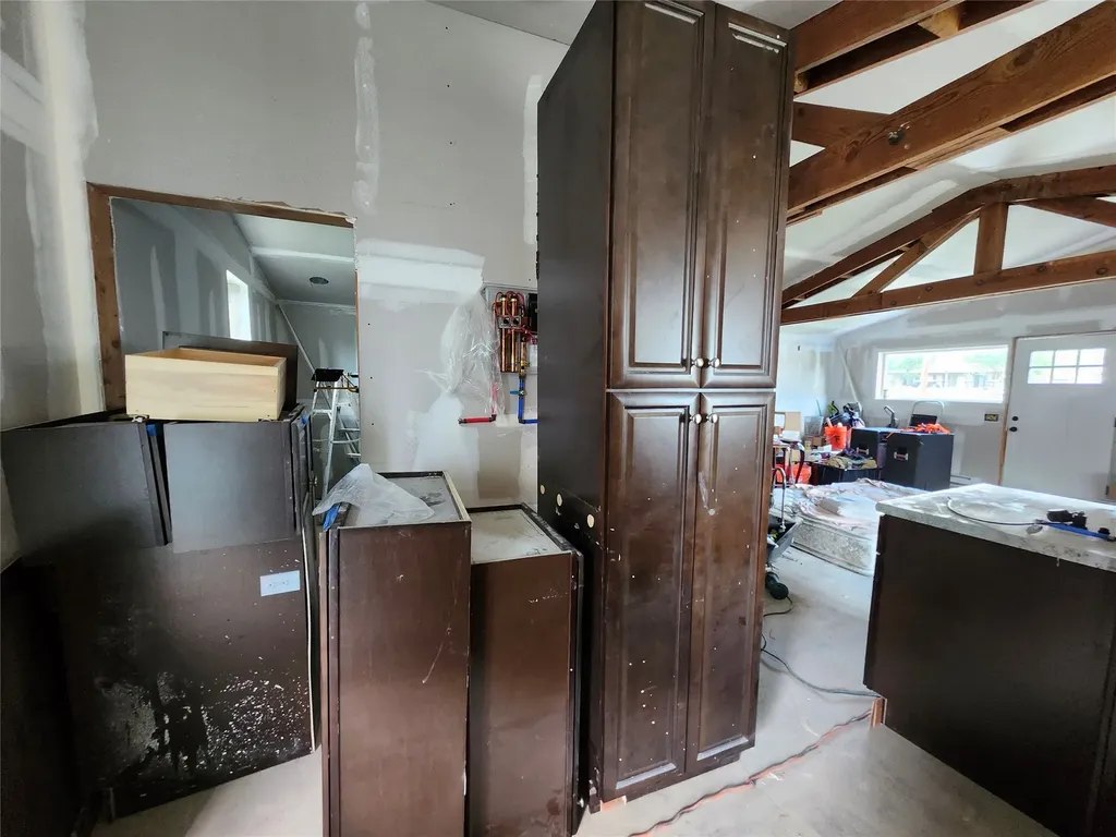 207, 209, 211, 211 1/2 A Street Hot Springs MT 59845