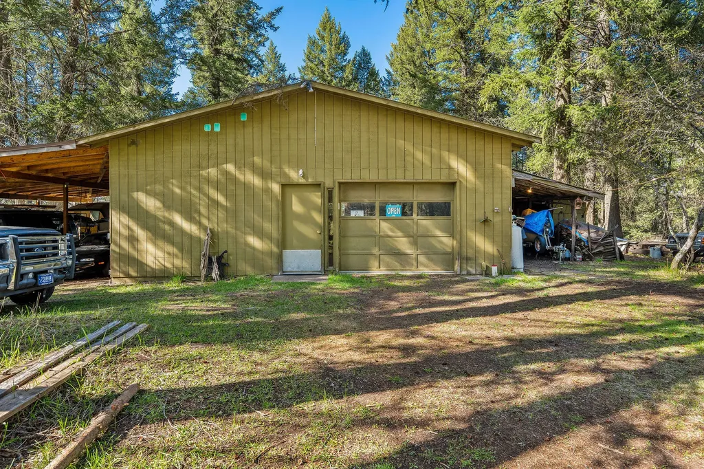 701 Mccaffery Road Bigfork MT 59911