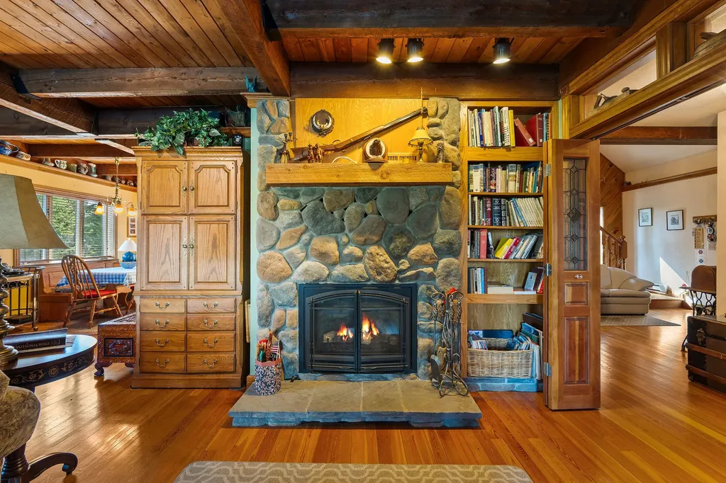 701 Mccaffery Road Bigfork MT 59911