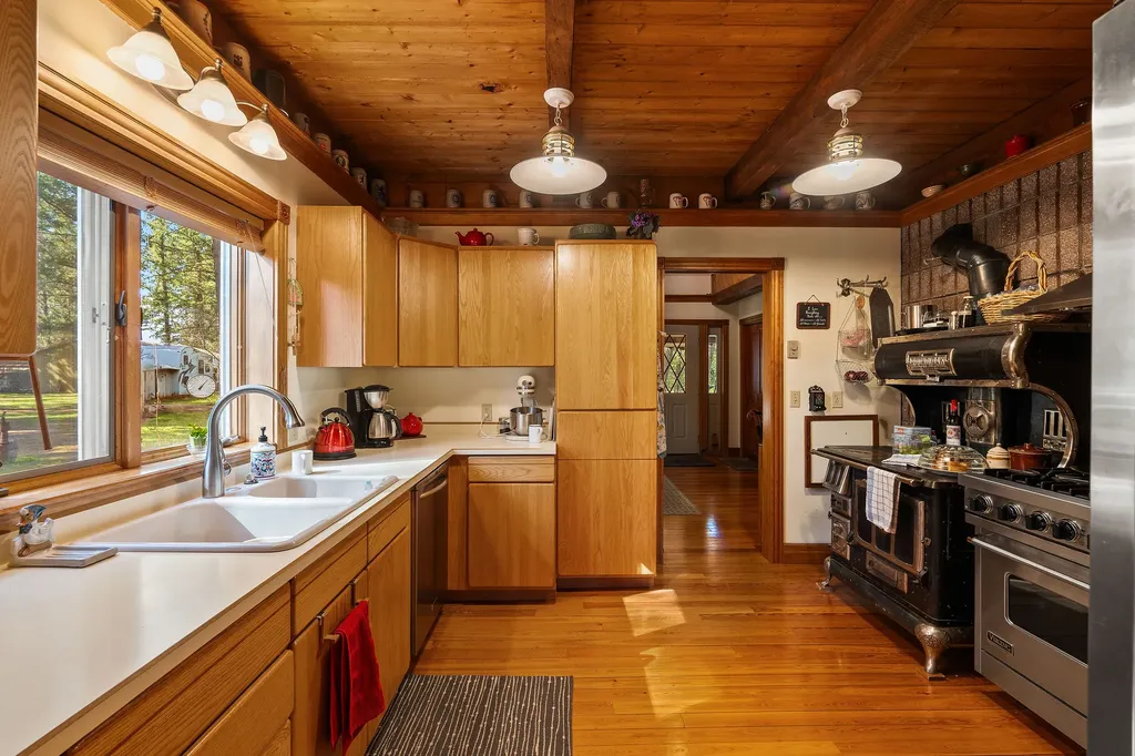 701 Mccaffery Road Bigfork MT 59911