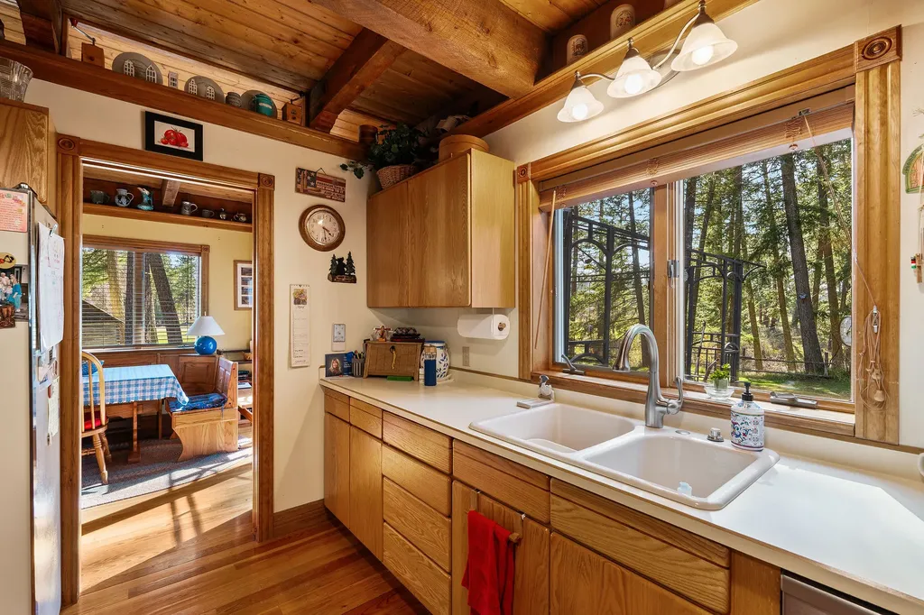 701 Mccaffery Road Bigfork MT 59911