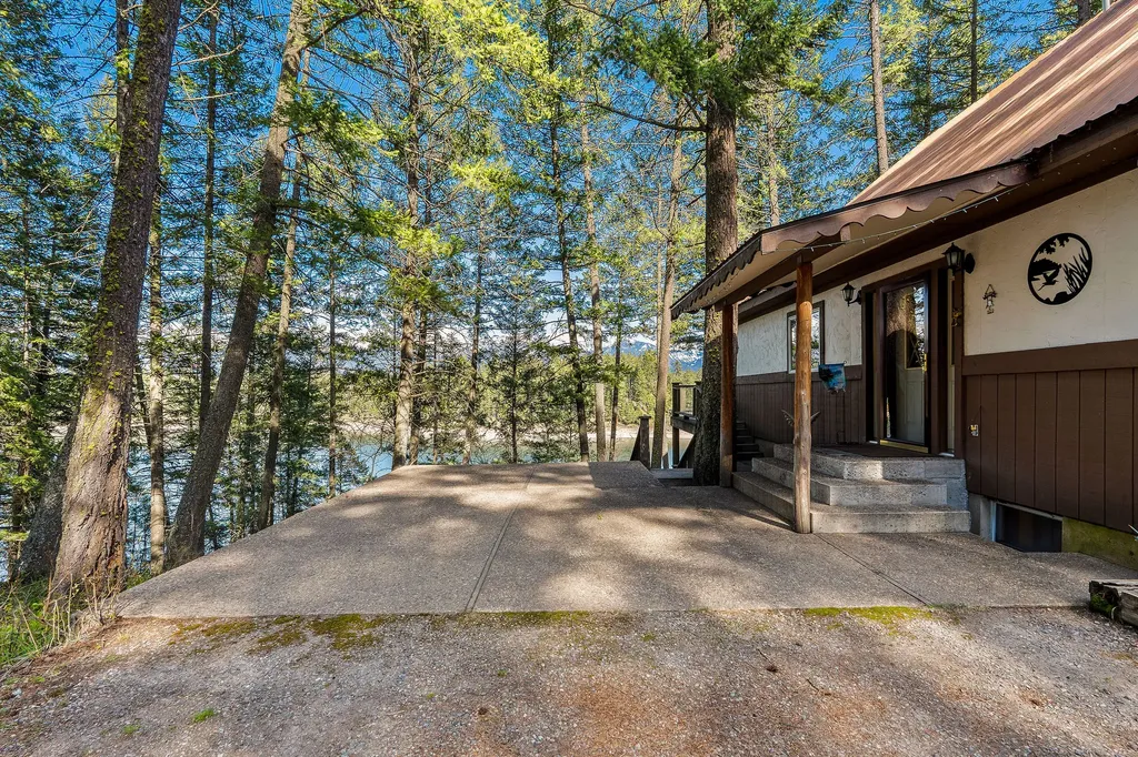 701 Mccaffery Road Bigfork MT 59911