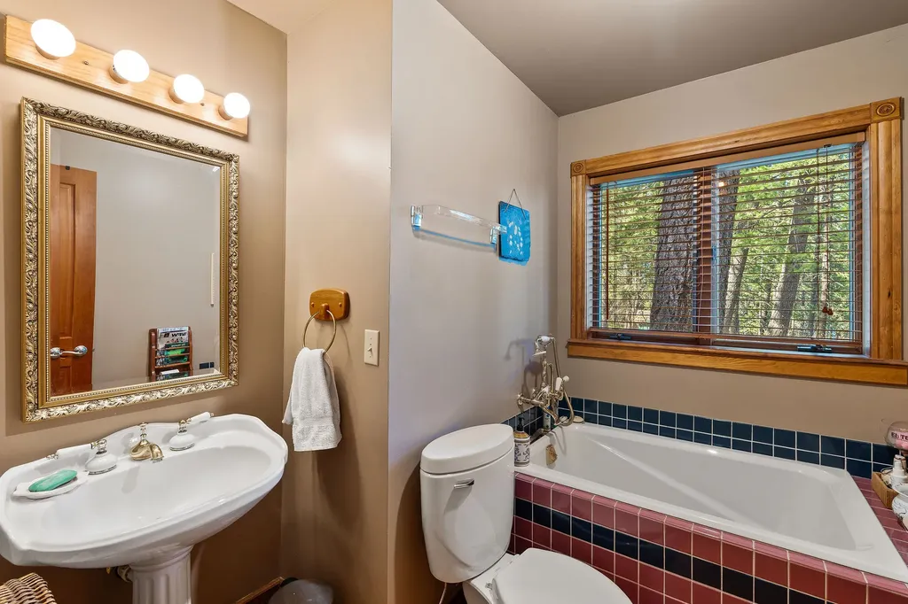 701 Mccaffery Road Bigfork MT 59911
