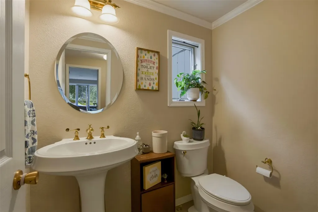 10855 Peninsula Place Lolo MT 59847