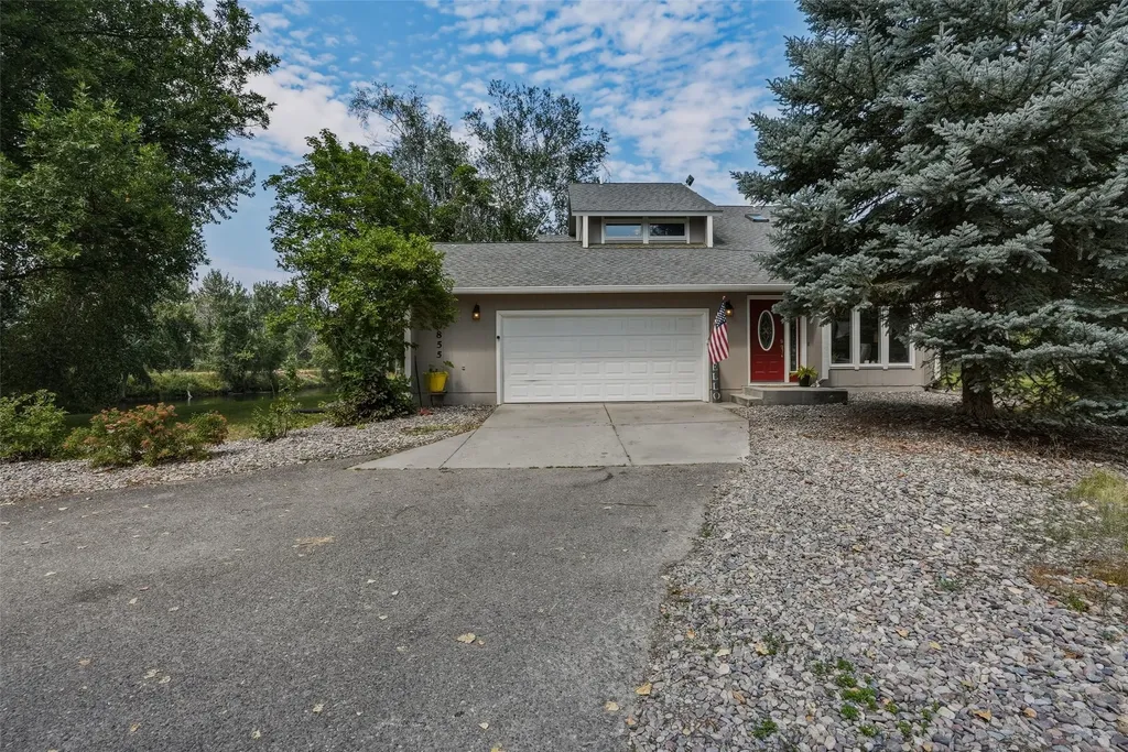 10855 Peninsula Place Lolo MT 59847