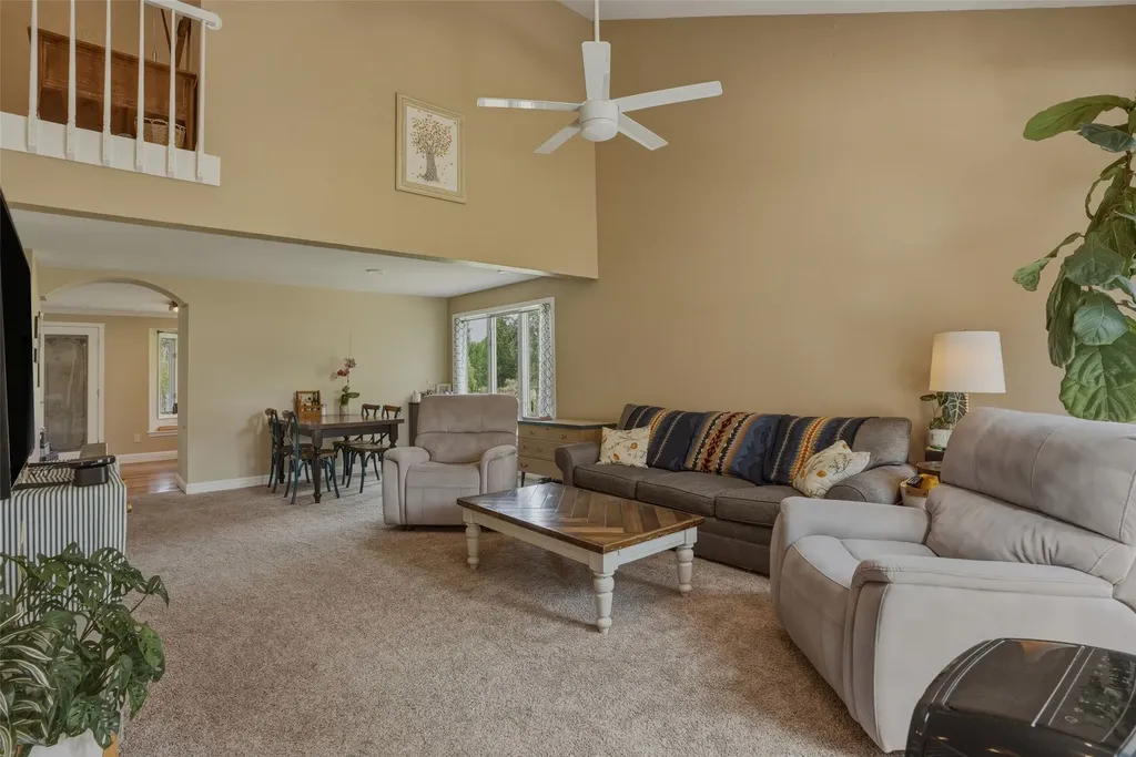 10855 Peninsula Place Lolo MT 59847