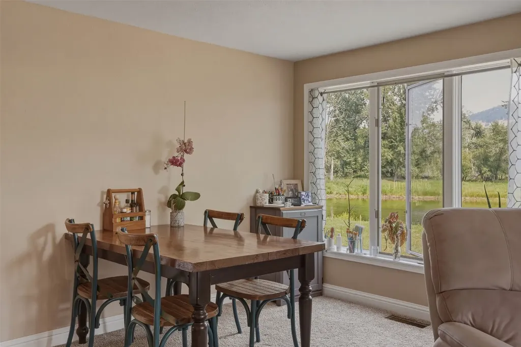 10855 Peninsula Place Lolo MT 59847