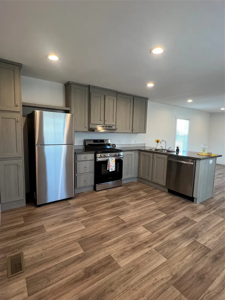 26 Yoseph Bozeman MT 59718
