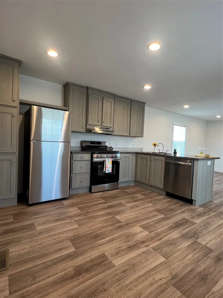 26 Yoseph Bozeman MT 59718