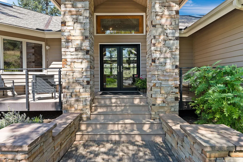 109 Eagle Bend Drive Bigfork MT 59911