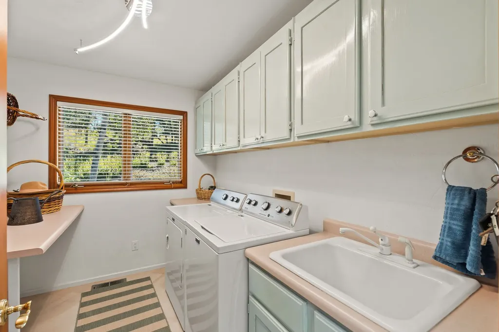 109 Eagle Bend Drive Bigfork MT 59911
