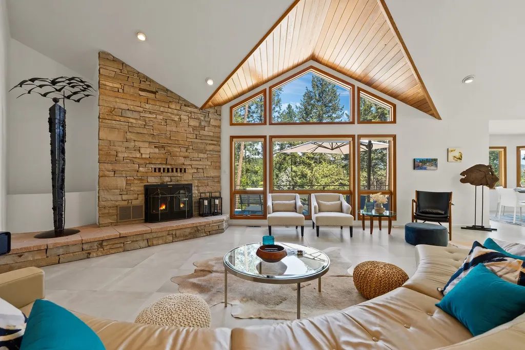 109 Eagle Bend Drive Bigfork MT 59911