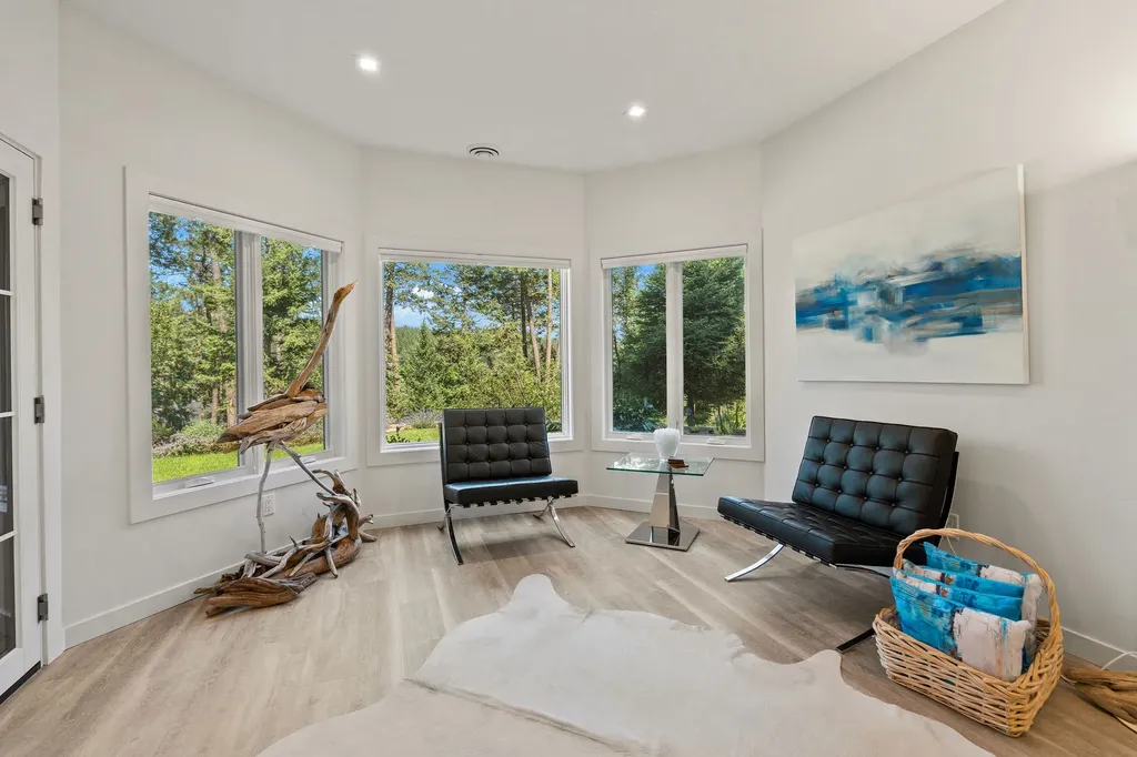 109 Eagle Bend Drive Bigfork MT 59911