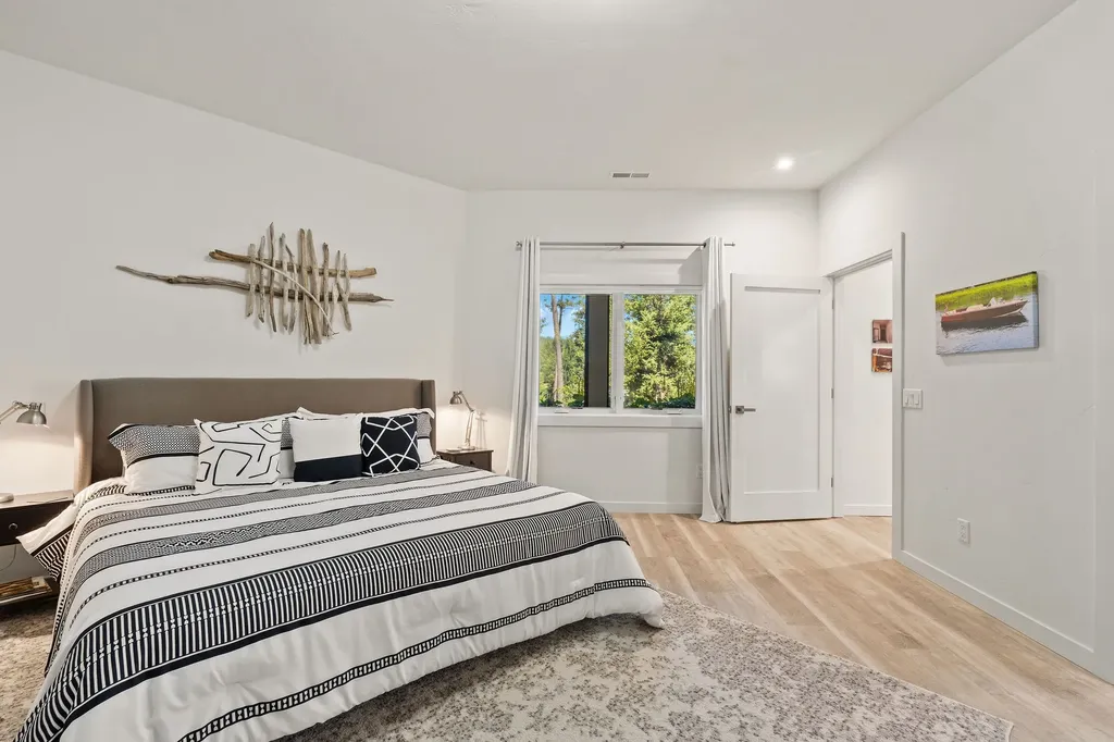 109 Eagle Bend Drive Bigfork MT 59911