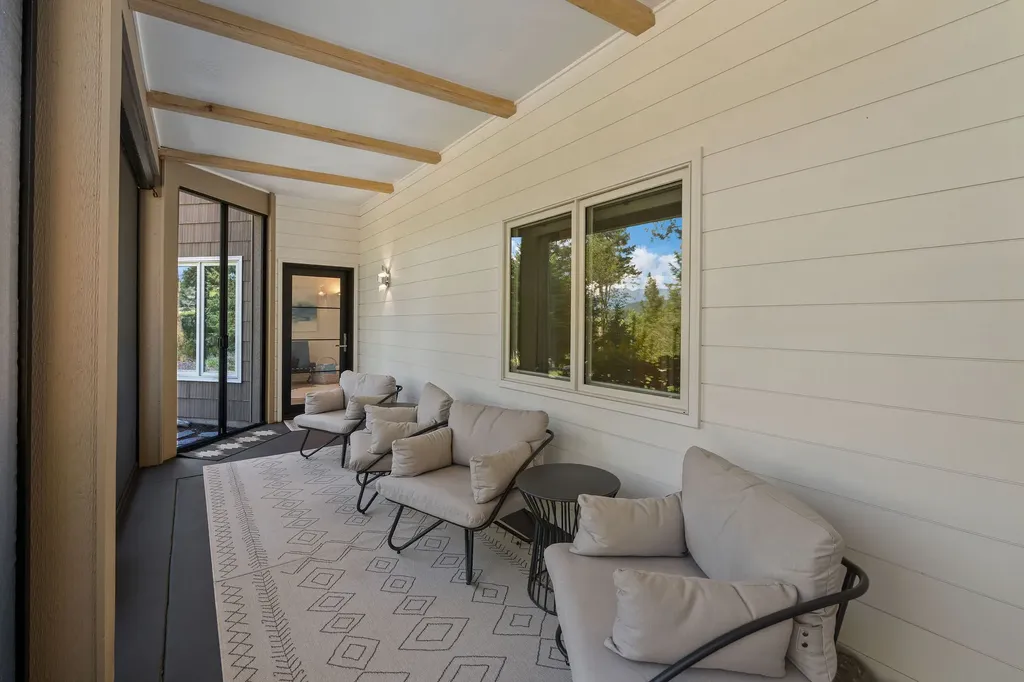 109 Eagle Bend Drive Bigfork MT 59911