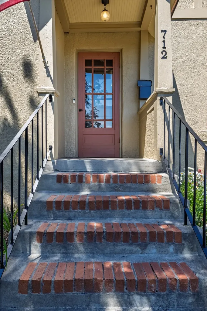 712 N Rodney Street Helena MT 59601