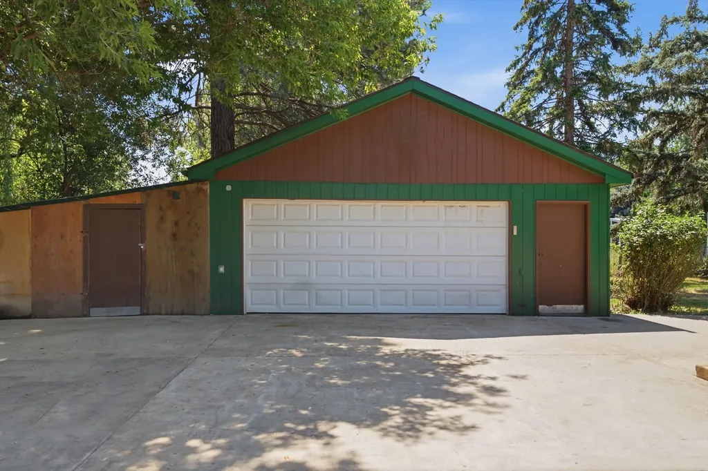 76 W Cottonwood Drive Kalispell MT 59901