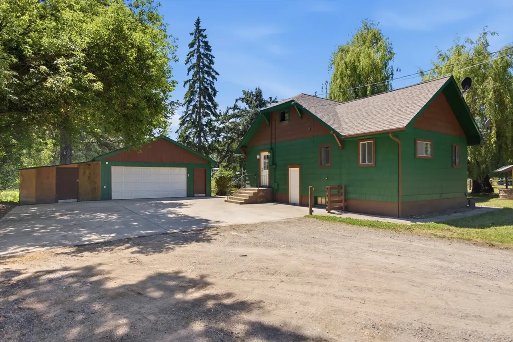 76 W Cottonwood Drive Kalispell MT 59901