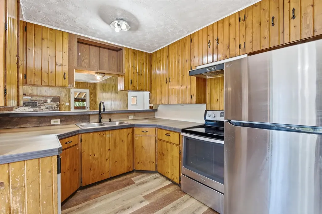 76 W Cottonwood Drive Kalispell MT 59901