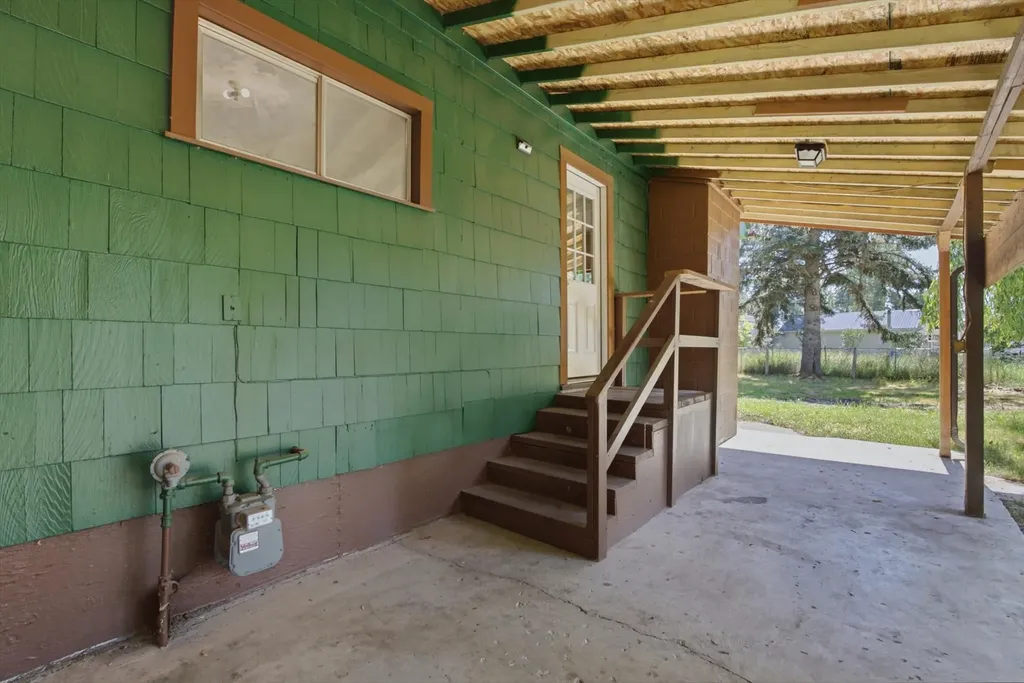 76 W Cottonwood Drive Kalispell MT 59901