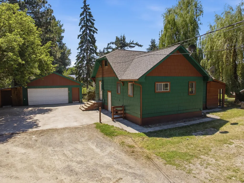76 W Cottonwood Drive Kalispell MT 59901