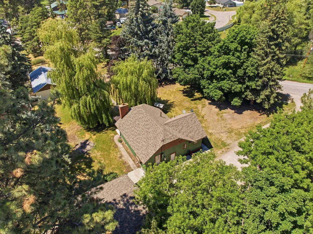 76 W Cottonwood Drive Kalispell MT 59901