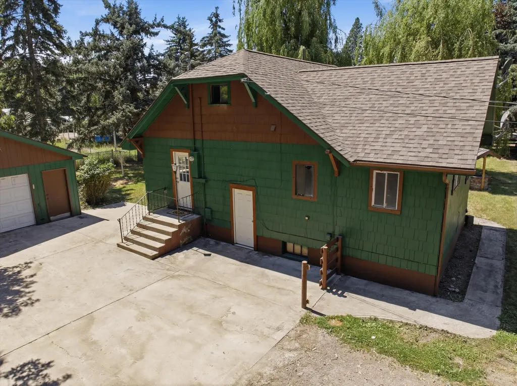 76 W Cottonwood Drive Kalispell MT 59901