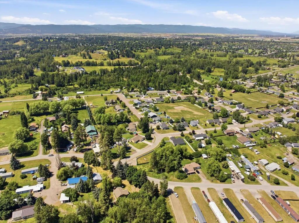 76 W Cottonwood Drive Kalispell MT 59901
