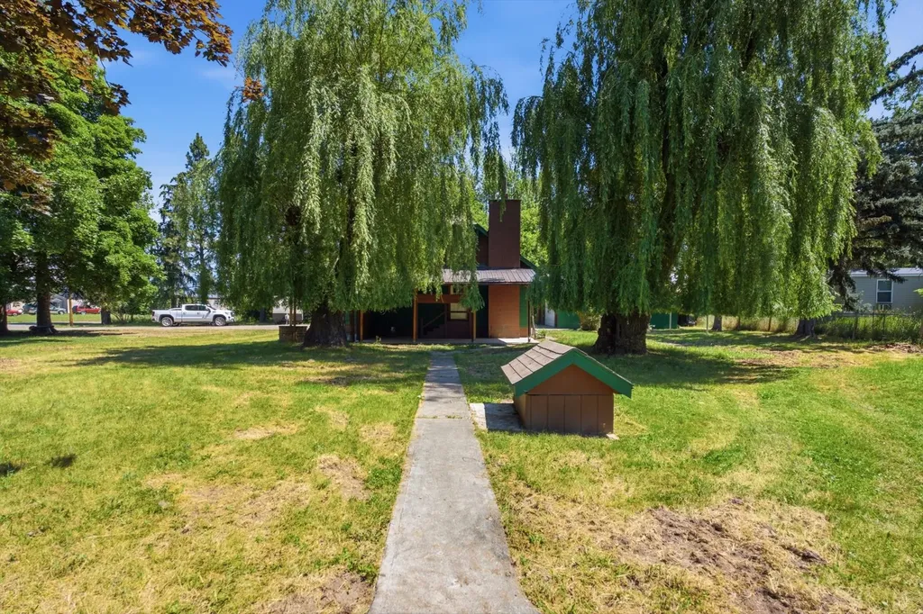 76 W Cottonwood Drive Kalispell MT 59901