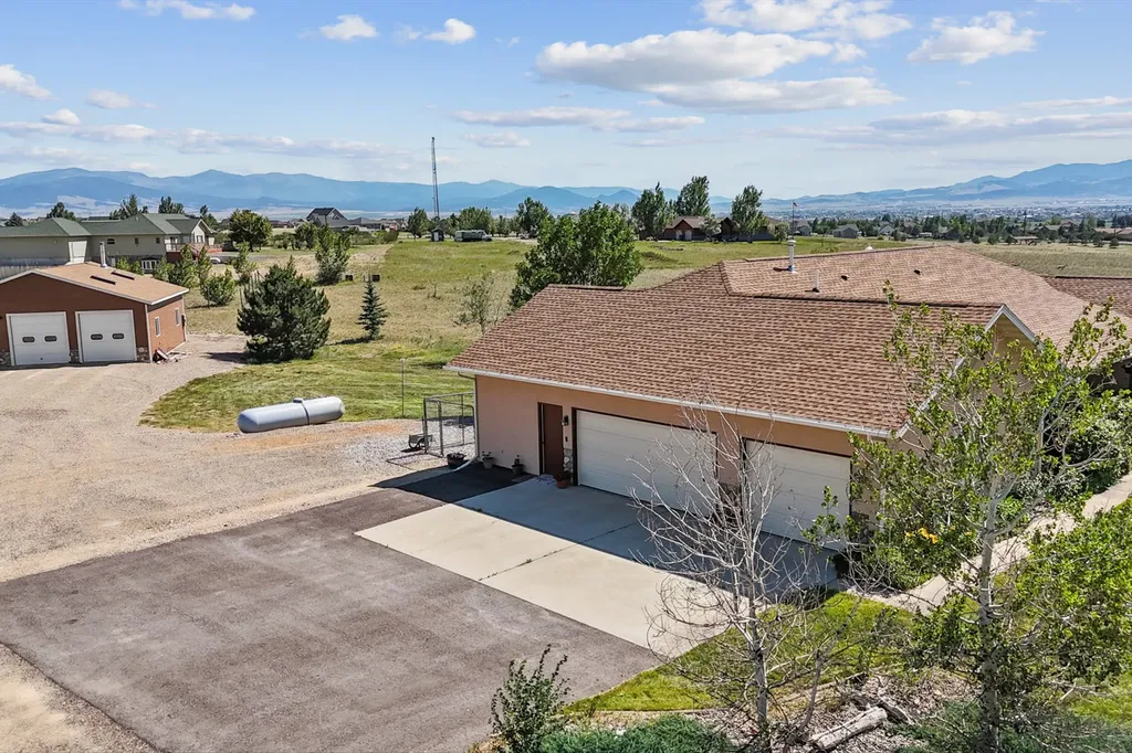 4561 Hillcrest Court Helena MT 59602