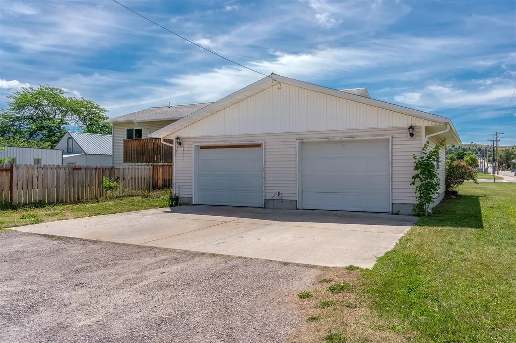 114 8th Avenue W Polson MT 59860
