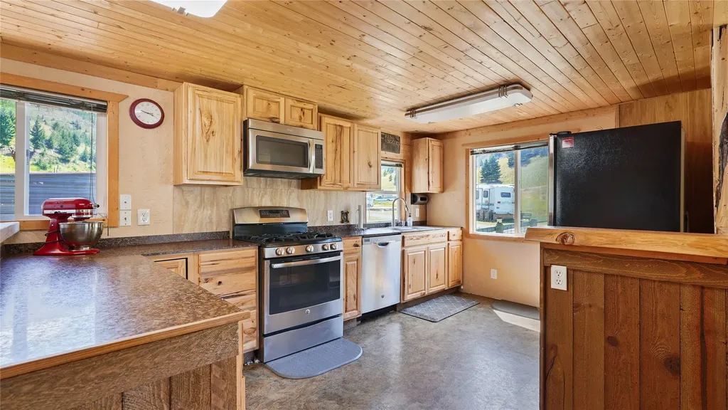 311 & 299 Wickes Road Jefferson City MT 59638