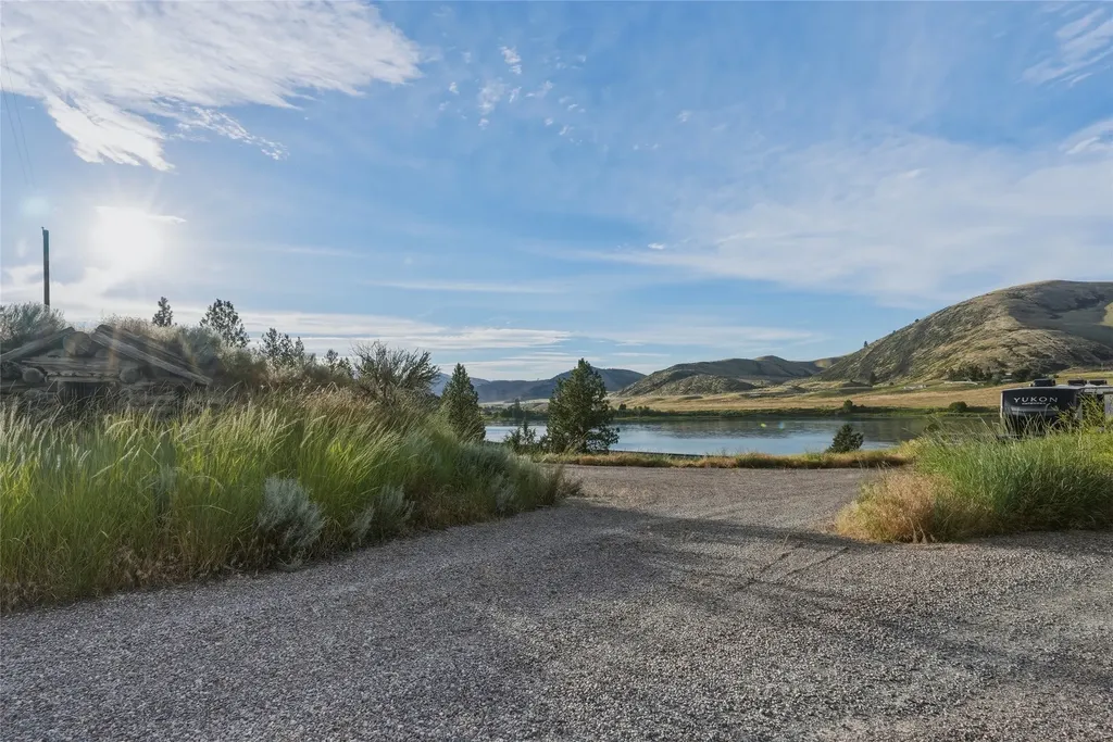 9703 Highway 200 Dixon MT 59831