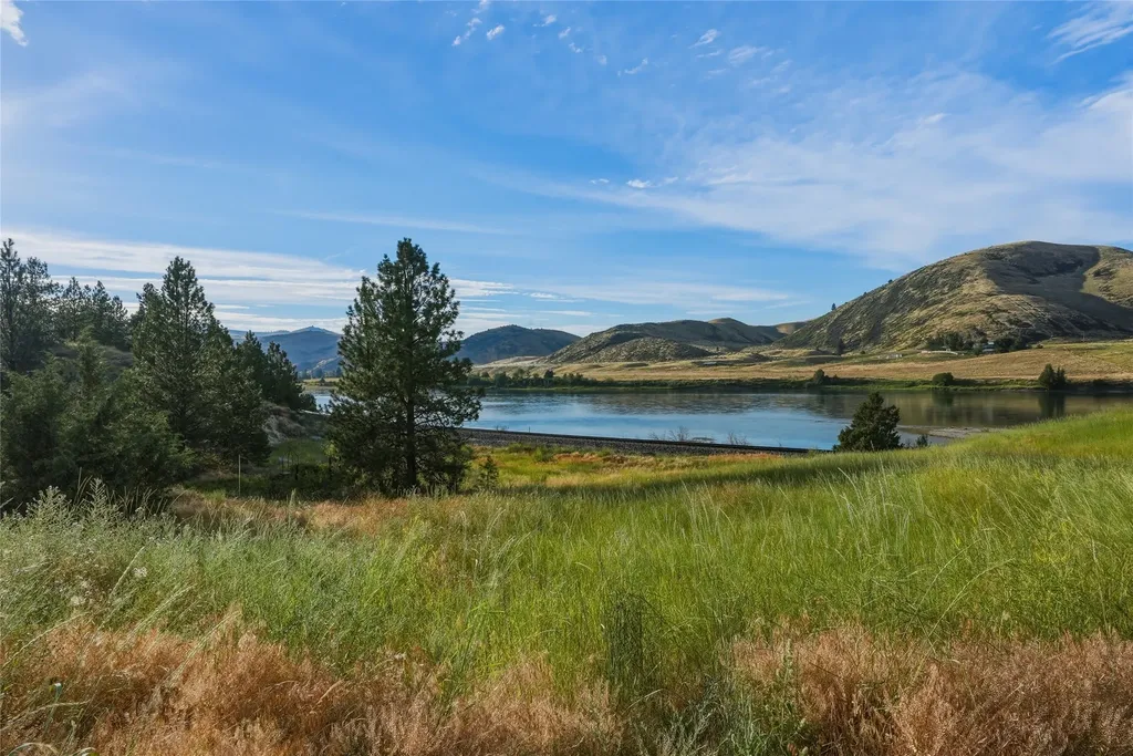 9703 Highway 200 Dixon MT 59831