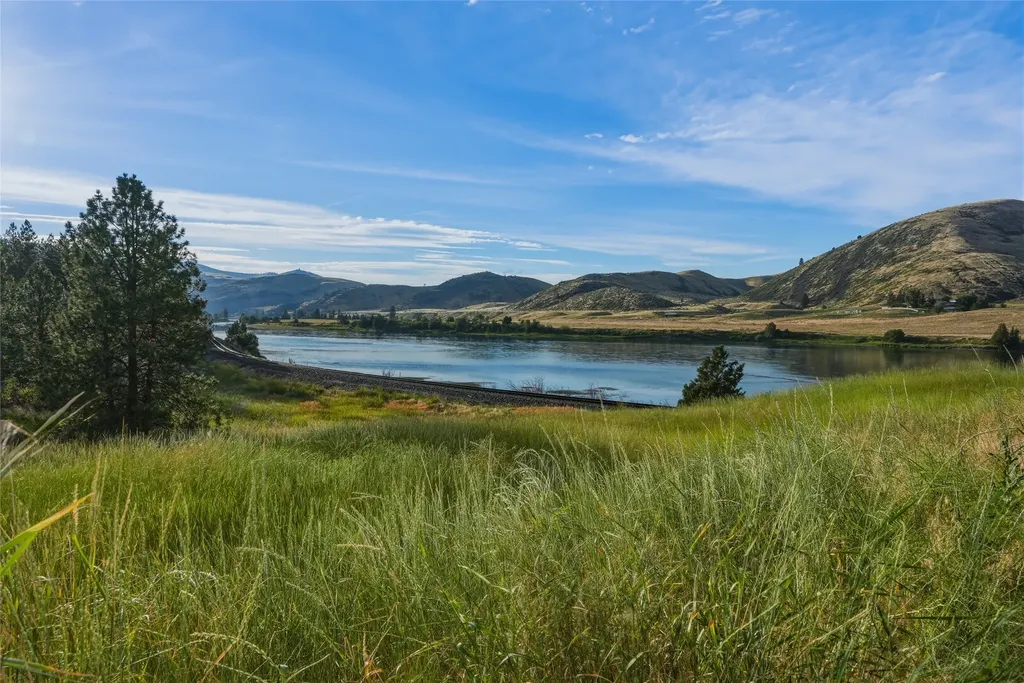9703 Highway 200 Dixon MT 59831