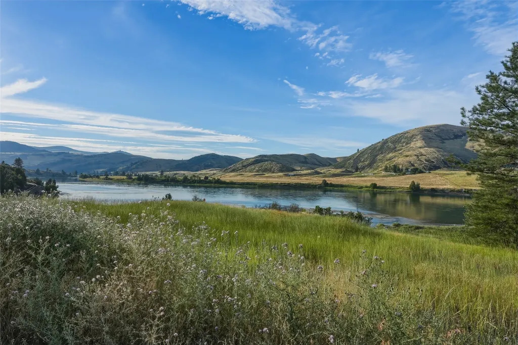 9703 Highway 200 Dixon MT 59831
