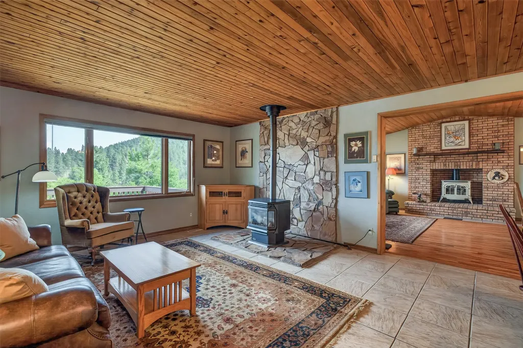 46 Bootlegger Trail Clancy MT 59634
