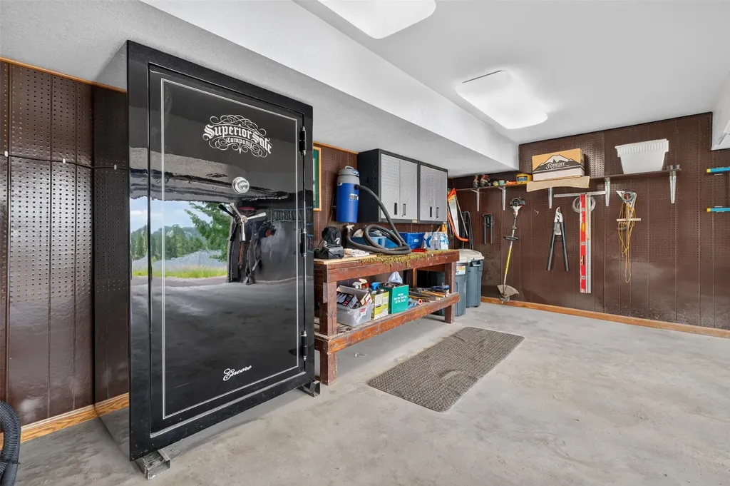 46 Bootlegger Trail Clancy MT 59634