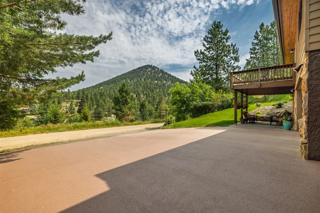 46 Bootlegger Trail Clancy MT 59634