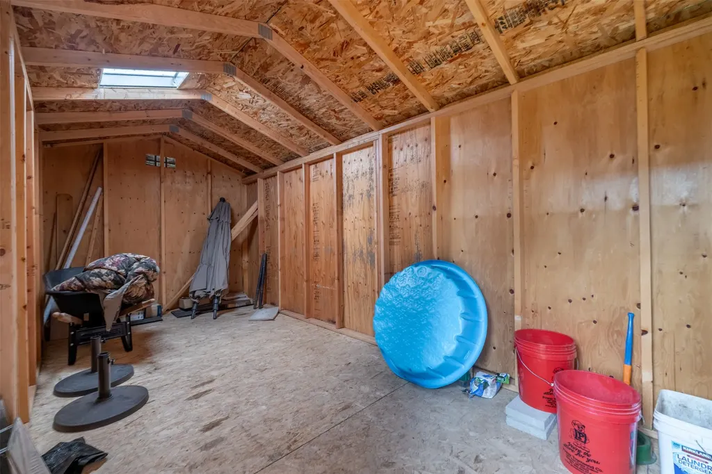 46 Bootlegger Trail Clancy MT 59634
