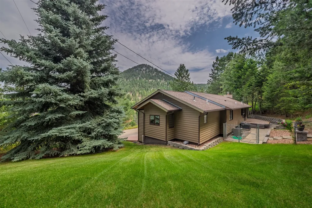 46 Bootlegger Trail Clancy MT 59634