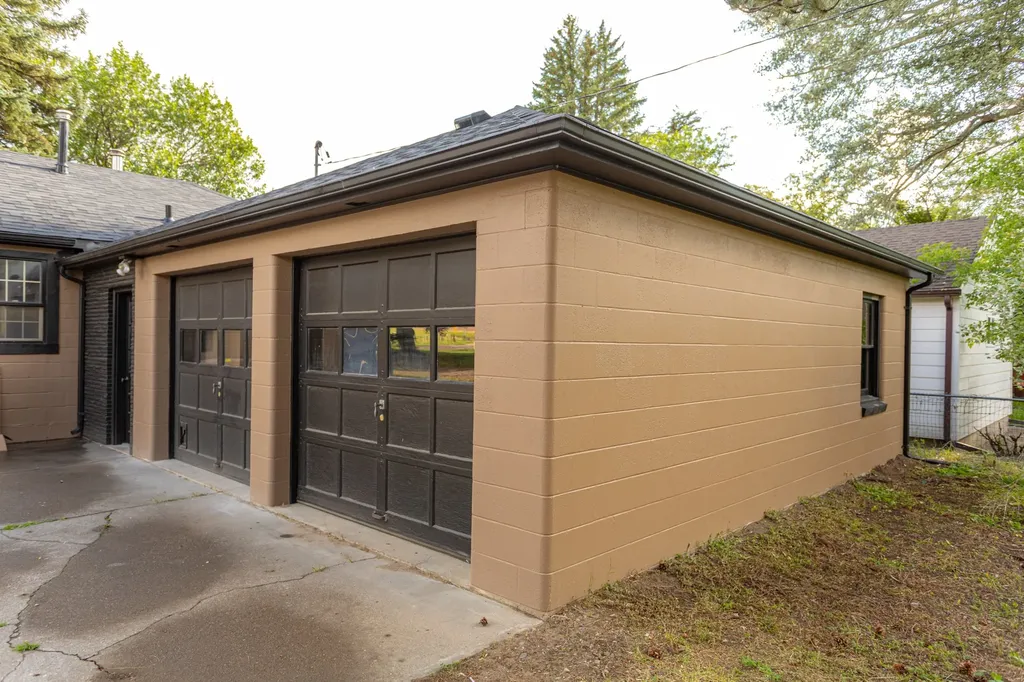1217 10th Avenue SW Great Falls MT 59404